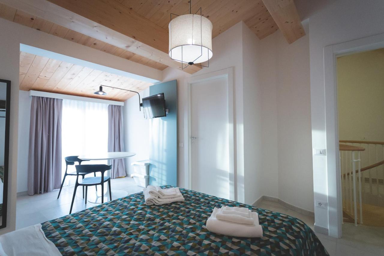 Via Siena 4 - Suites & Rooms Marina di Cecina Exterior foto