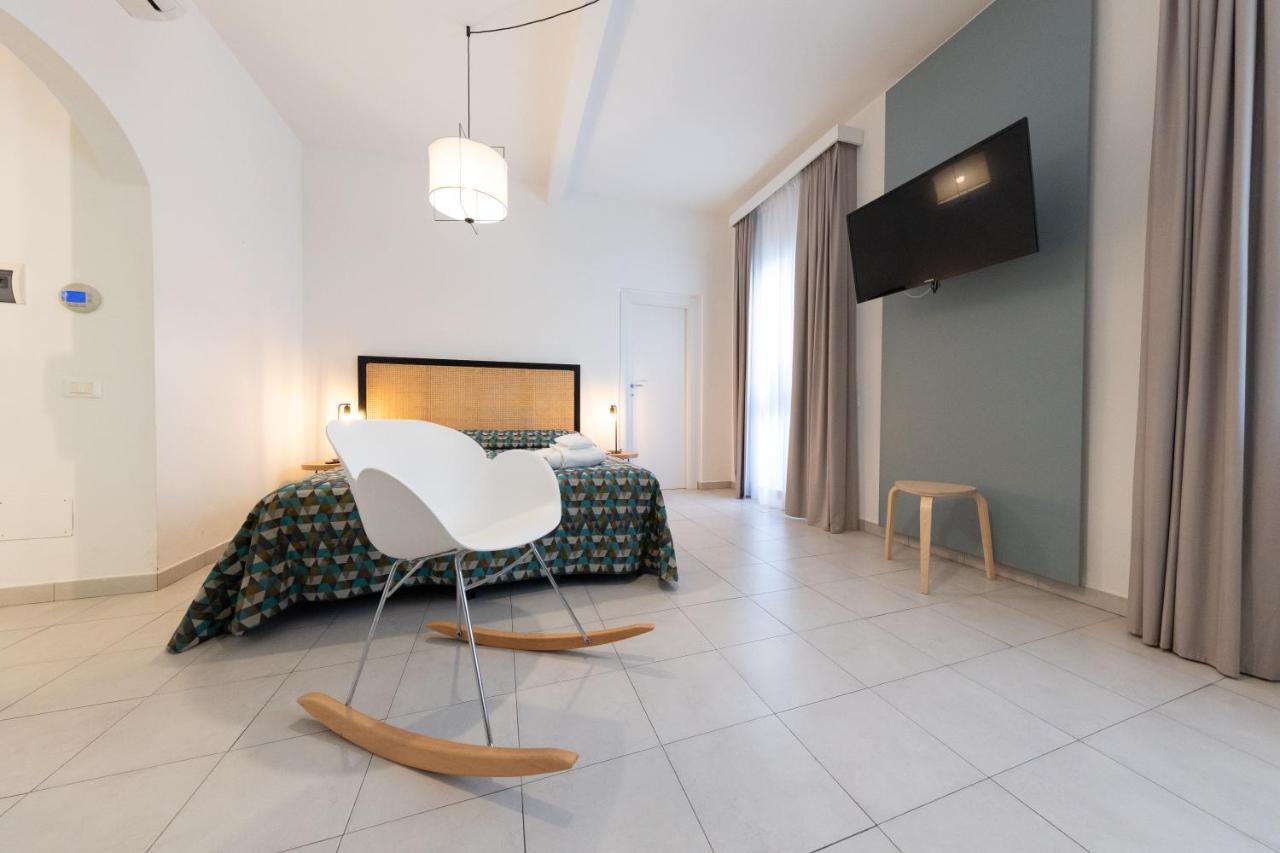 Via Siena 4 - Suites & Rooms Marina di Cecina Exterior foto